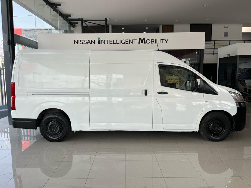 Toyota Comerciales Hiace Panel 5 pts. DX Superlarga, toldo alto, TM5 (línea nueva) 2020